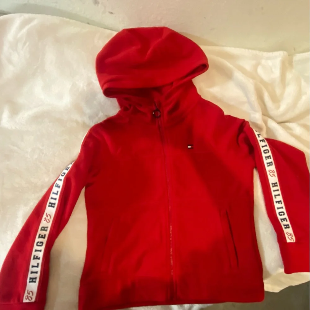 Tommy Hilfiger jacket - Picture 2 of 3